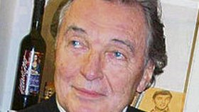 Karel Gott se podrobil operaci