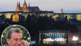 Plovoucí koncert na Vltavě: I Gott pustil hlas po řece 	 		