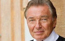 Karel Gott (76) ve spárech vyděračů! Zaplať 3 miliony nebo umřeš! Chvíle strachu pod ochranou vrtulníků a ostrostřelců!