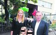 Z Charlottky už je velká holka. Nyní chodí do čtvrté třídy soukromé školy PORG. Její sestřička Nellinka, které bude osm let, je ve druhé třídě. Z Charlottky už je velká holka. Nyní chodí do čtvrté třídy soukromé školy PORG. Její sestřička Nellinka, které bude osm let, je ve druhé třídě.