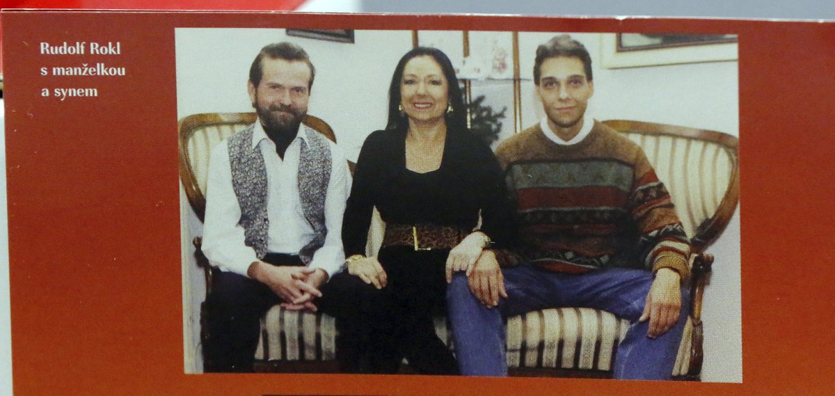 1995. Rudolf, Giovanna a Patrik doma na pražských Vinohradech.