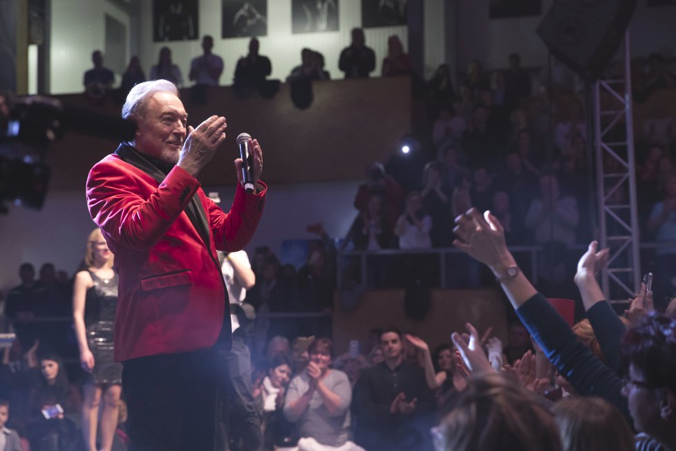 Karel Gott na vystoupení v Příbrami, únor 2019.