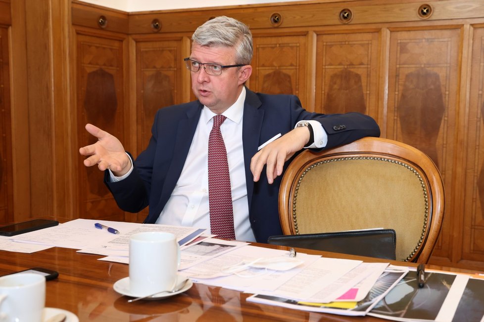 Bývalý ministr průmyslu a obchodu a dopravy Karel Havlíček (za ANO) při rozhovoru pro Blesk.