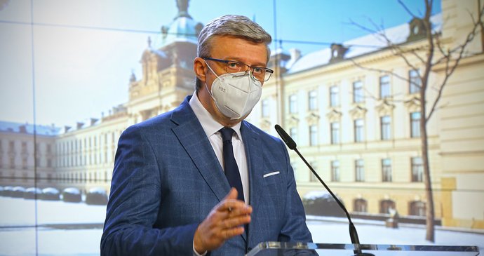 Karel Havlíček  při tiskovce na Úřadu vlády (28.1.2021)
