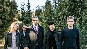 Karel Havlíček (ANO) s rodinou - manželkou Lenkou a dětmi