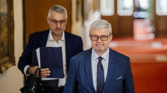 Kabinet omezil rozsah území určeného pro možné zrychlené povolování větrných elektráren na zhruba 11 procent původně navržené plochy, řekl na tiskové konferenci po jednání ministr průmyslu a obchodu Karel Havlíček (ANO). Kabinet omezil rozsah území určeného pro možné zrychlené povolování větrných elektráren na zhruba 11 procent původně navržené plochy, řekl na tiskové konferenci po jednání ministr průmyslu a obchodu Karel Havlíček (ANO).