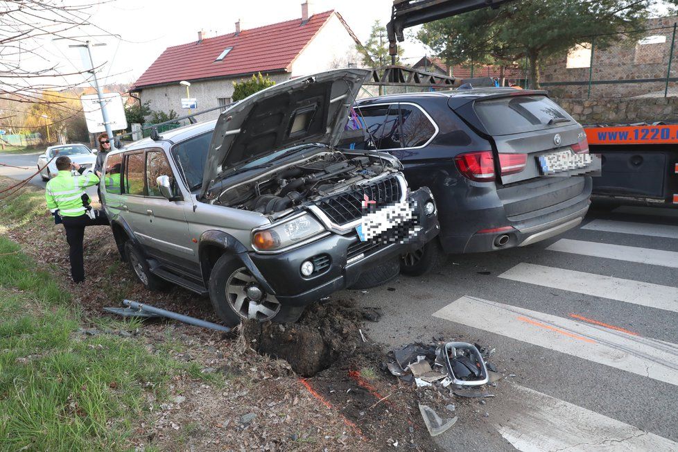 Karel Heřmánek měl autonehodu.