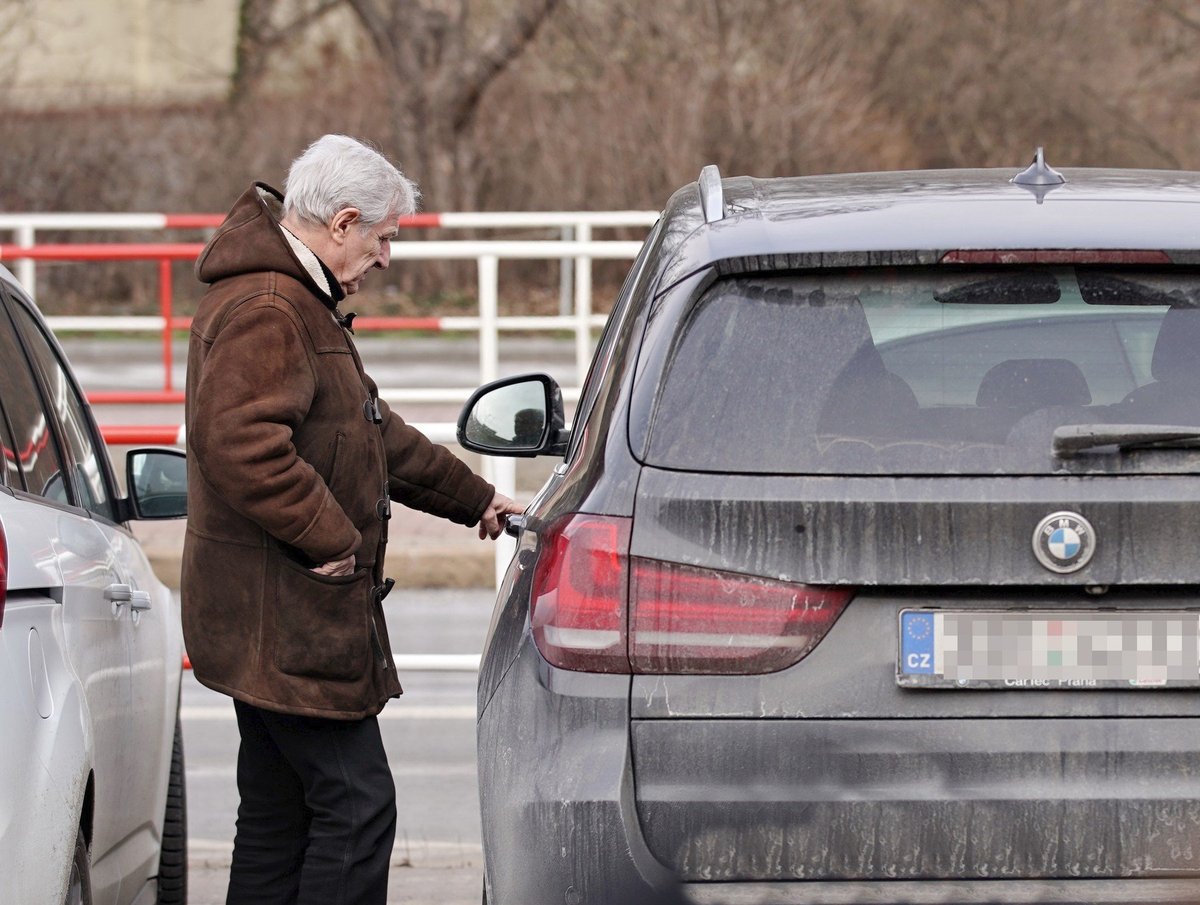 Nehoda Karla Heřmánka se stala kolem druhé hodiny odpoledne.