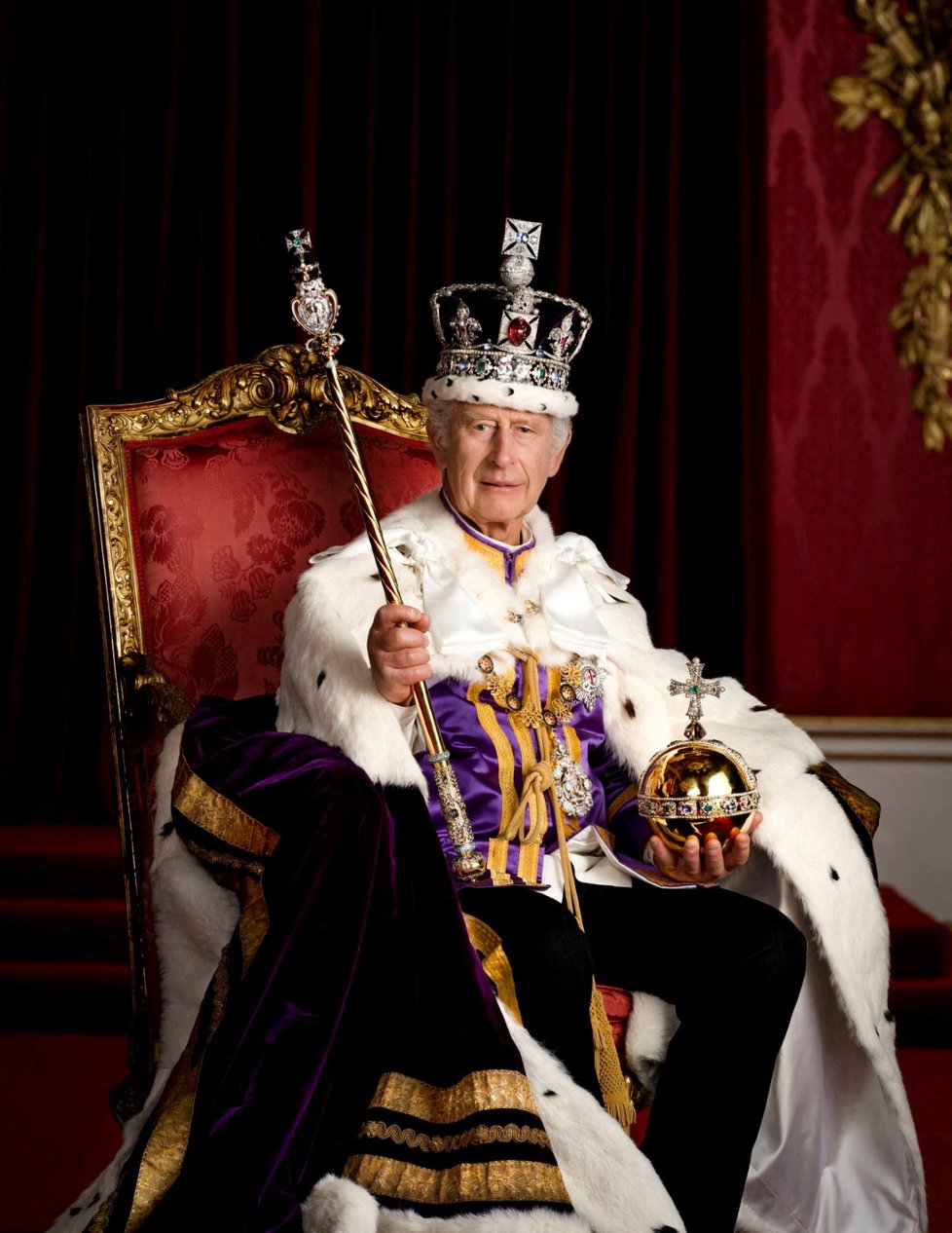 Oficiální portrét britského panovníka Karla III.