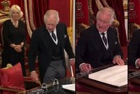 Rozčílený Karel III. terčem posměchu na sociální síti: Camilla obracela oči v sloup