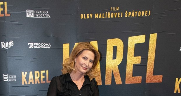 Vdova Ivana Gottová na slovenské premiéře filmu Karel.