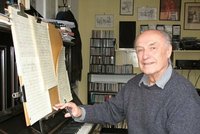 Zemřel publicista a hudební skladatel Karel Janovický: Před politickým procesem utekl do Anglie