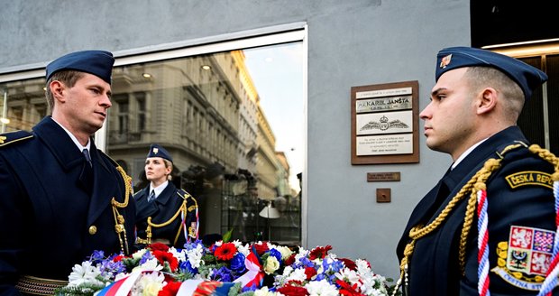 Unveiling of the memorial plaque of RAF pilot Colonel in memoriam Karel Janšta, December 8, 2022, Prague.