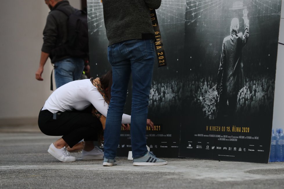 Předpremiéra filmu Karel v Plzni