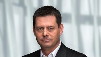 Drobní investoři se složí českému miliardáři na chemičku v Americe Drobní investoři se složí českému miliardáři na chemičku v Americe