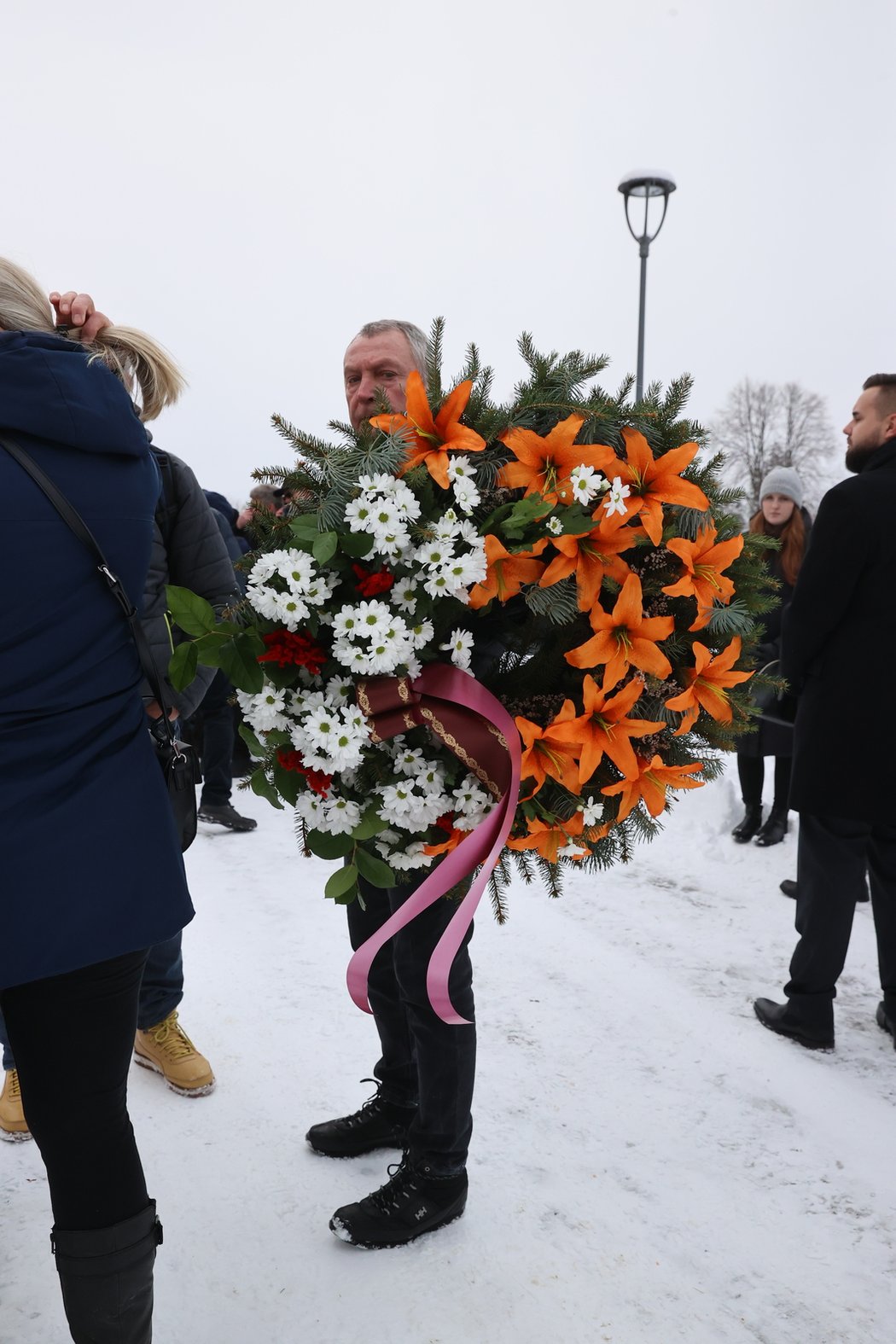 Lidé se v sobotu naposledy rozloučili s Karlem Lopraisem.