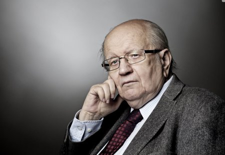 Zemřel český novinář a propagátor vědy Karel Pacner.