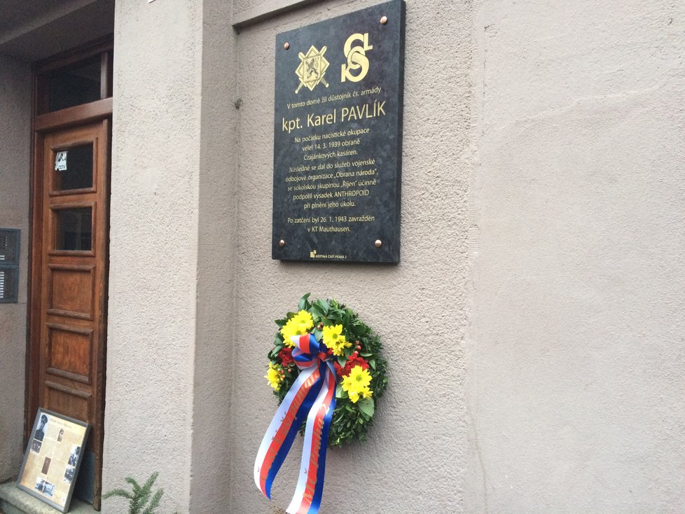 Karel Pavlík byl hrdinou protinacistického odboje. 14. března 2019 mu za jeho odvážnou činnost byla odhalena pamětní deska na domě, ve kterém strávil poslední léta na svobodě předtím, než byl zajat nacisty a zavražděn v koncentračním táboře Mauthausen.