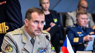Řehka: Jsme vyčůránci, chceme se ze všeho vylhat a svézt na ostatních. Pliveme do tváře lídrům Evropy Řehka: Jsme vyčůránci, chceme se ze všeho vylhat a svézt na ostatních. Pliveme do tváře lídrům Evropy