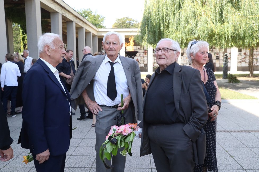 Antonín Hardt na pohřbu Karla Richtera