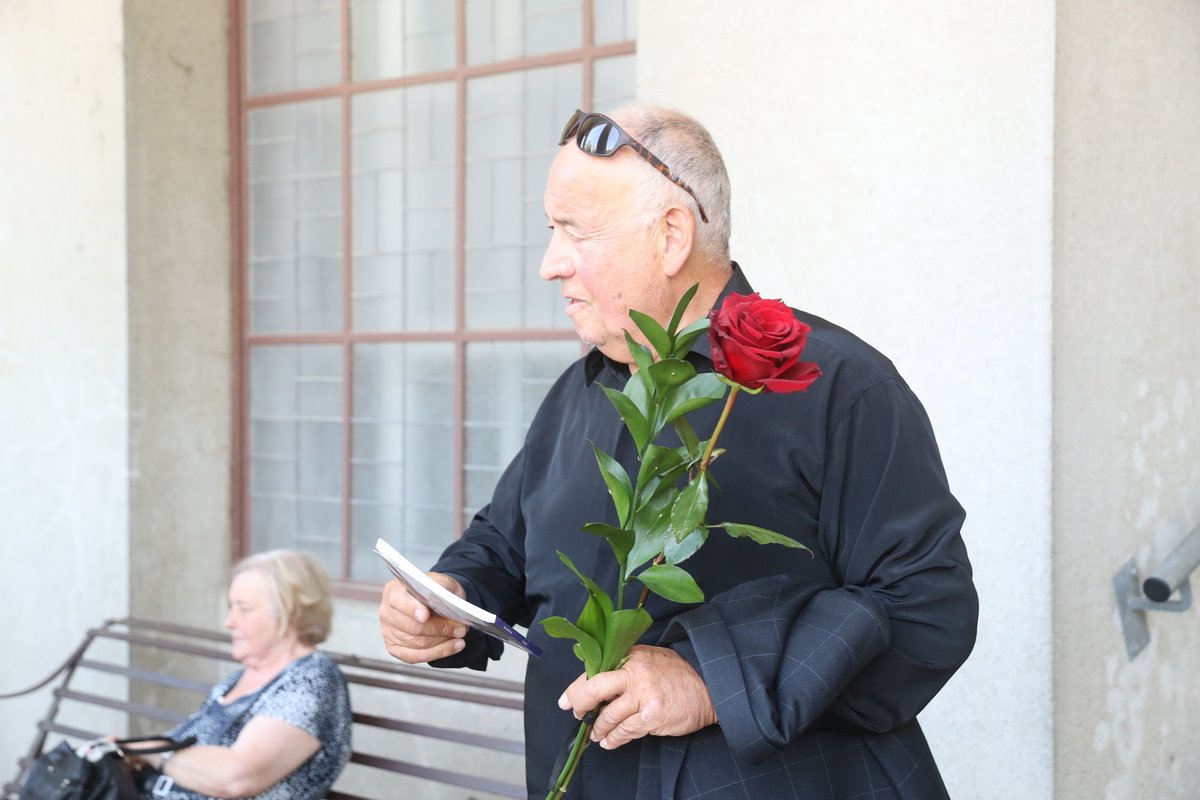 Ivan Vyskočil promluvil nad rakví.