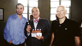 Producent snímku Adam Dvořák, ministr zahraničních věcí Karel Schwarzenberg a režisér Petr Nikolaev oslavili první klapku.
