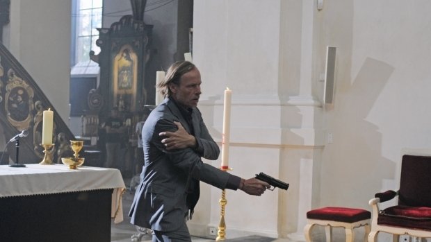 Karel Roden ve filmu Pohřešovaný.