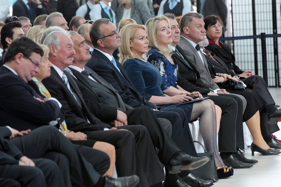 Karel Schwarzenberg si na ceremoniálu schrupnul.