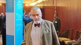 Karel Schwarzenberg se po dlouhém pobytu v nemocnici objevil na veřejnosti (17. 5. 2019)