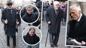 Jan Ruml, Vladimír Mlynář, Michael Žantovský, Petr Pithart či Mirek Topolánek na rozloučení s Karlem Schwarzenbergem (9.12.2023)