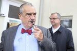 Karel Schwarzenberg zná rakouskou politiku i společnost. Z opakování druhého kola prezidentské volby má obavy.