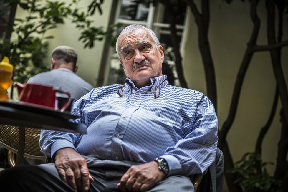 Kníže Karel Schwarzenberg (TOP 09)