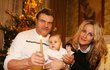 Prosinec 2005 - Karel Svoboda se synem Jakubem a manželkou