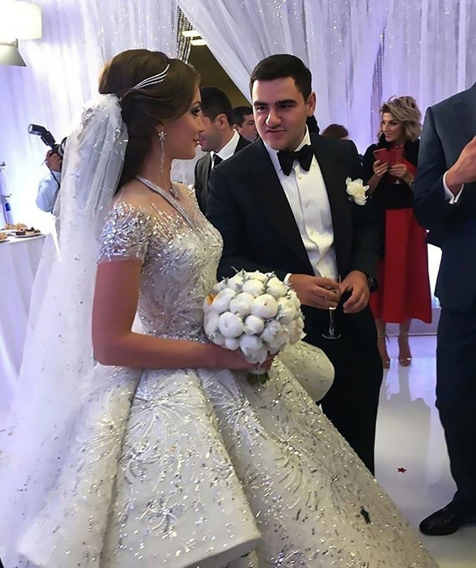 Syn arménského miliardáře Karen Karapetjan měl luxusní svatbu v Moskvě.