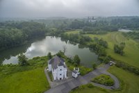 Šikmý kostel znova vysvětili: Nakloněná památka je turistickým tahákem