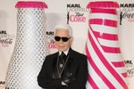 O Karlu Lagerfeldovi je známo, že nepije nic jiného, než dietní colu