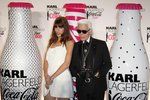 Karl Lagerfeld s francouzskou herečkou Lou Doillon
