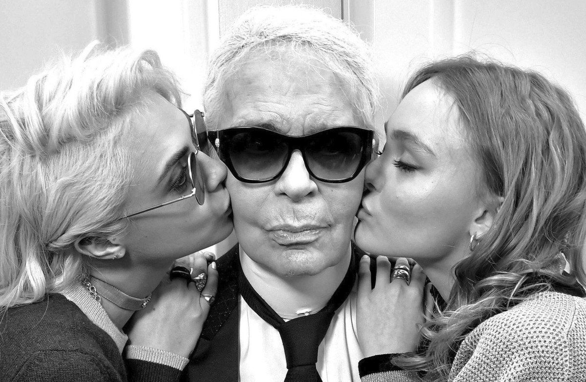 Karl Lagerfeld s Carou Delevingne a Lily-Rose Depp