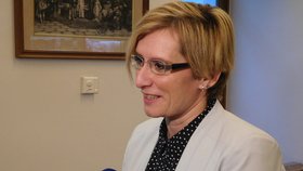 Ministryně pro místní rozvoj Karla Šlechtová (ANO) ve Sněmovně