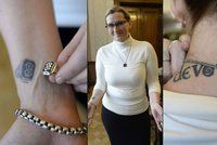 Ministryně Šlechtová ukázala své tělo: Kolik má tetování?