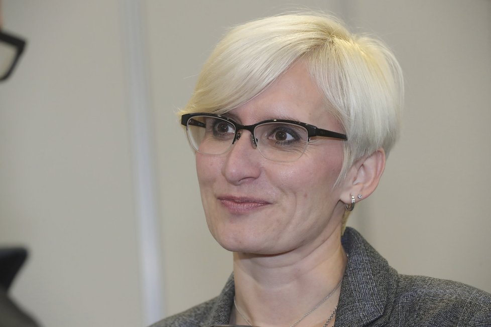 Karla Šlechtová v úterý potvrdila, že je Babišovou kandidátkou na ministryni obrany.