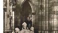 Fotografie vítězného modelu náhrobku sv. Vojtěcha – v sádře – instalovaném v katedrále koncem 1947 (950 let od mučednické smrti sv. Vojtěcha) do února 1948. Tuto fotografii přinesl K.V.Žák 17.2.2011 na Arcibiskupství pražské
