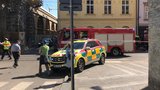 Nehoda na přechodu v Plzni: Mladá řidička srazila maminku s dítětem 