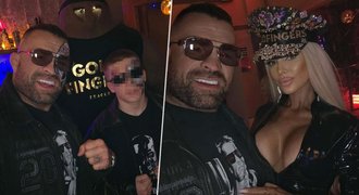 Karlos Vémola slavil Halloween: Se synem (15) ve striptýzovém klubu! Karlos Vémola slavil Halloween: Se synem (15) ve striptýzovém klubu!