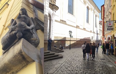 Malá mořská víla v Praze: Upomíná dům v Karlově ulici na šťastnou lásku mladíka a tajuplné bytosti?
