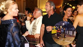 V baru, kde pařil i Mel Gibson, musela v noci zasahovat záchranka.
