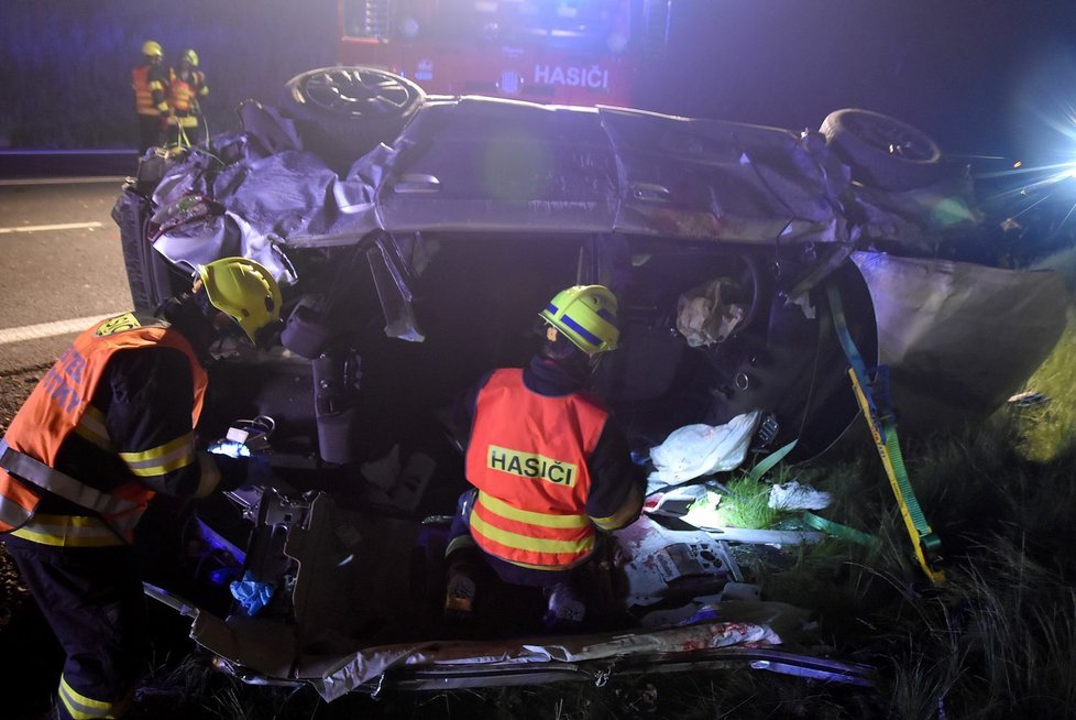 V Karlovarském kraji při nehodách zemřelo pět lidí.