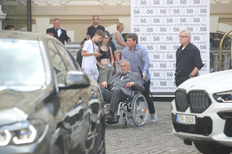 Karel Schwarzenberg na filmovém festivalu v Karlových Varech.