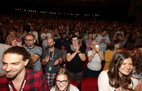 Program festivalu Karlovy Vary 2023: Na jaké filmy se letos těšit?