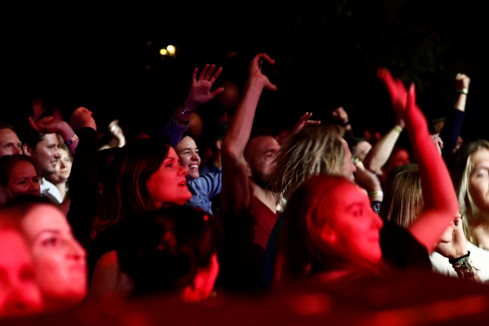 Koncert kapely Lucie v rámci KVIFF